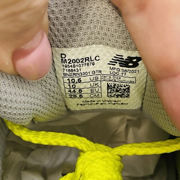 New Balance 2002R Sulfur Yellow Lime M2002RLC Size 10.5 Running EUC main image 8